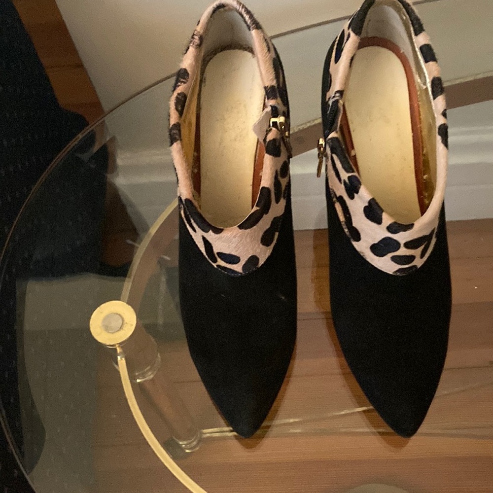 Guess, bootie, leopard pony hair /black suede, 3 inch heel